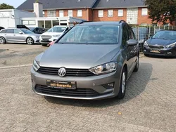 Grau Gebraucht 2015 VW Golf Sportsvan Van / Kleinbus | 9.995 € (Fairer Preis)