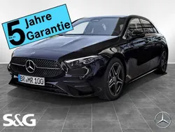 Unilack nachtschwarz Gebraucht 2025 Mercedes A200 AMG Limousine | 40.499 € (Teuer)