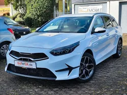 Weiß Neu 2025 Kia Ceed Kombi | 26.497 € (Fairer Preis)