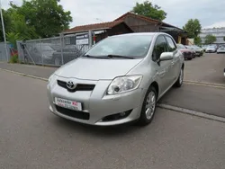 Silber Gebraucht 2007 Toyota Auris Executive Limousine | 5.950 € (Fairer Preis)