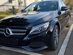 Schwarz Gebraucht 2015 Mercedes 220 Kombi | 10.700 € (Fairer Preis)