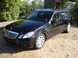 Schwarz Gebraucht 2011 Mercedes E220 Kombi | 6.500 € (Fairer Preis)
