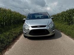 Grau Gebraucht 2012 Ford S-MAX S Van / Kleinbus | 11.500 € (Teuer)
