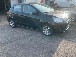 Schwarz Gebraucht 2016 Mitsubishi Space Star Kleinwagen | 2.950 € (Fairer Preis)