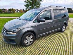 Grau Gebraucht 2017 VW Caddy Maxi Family Van / Kleinbus | 17.900 € (Fairer Preis)
