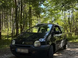 Schwarz Gebraucht 2005 Renault Twingo Kleinwagen | 1.200 €