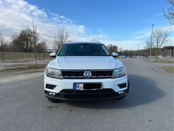 Weiß Gebraucht 2017 VW Tiguan Sound SUV | 20.800 € (Guter Preis)