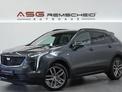 Grau Gebraucht 2021 Cadillac XT4 SUV | 26.800 € (Guter Preis)