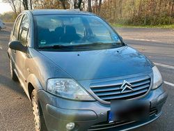Grau Gebraucht 2004 Citroën C3 Kleinwagen | 1.450 € (Fairer Preis)