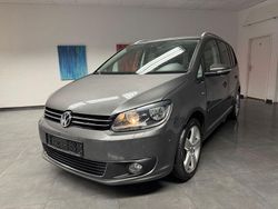 Grau Gebraucht 2013 VW Touran Life Van / Kleinbus | 8.380 € (Fairer Preis)