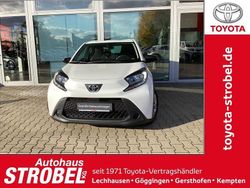 Gebraucht 2022 Toyota Aygo X-play Kleinwagen | 10.980 € (Fairer Preis)