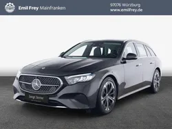 Grau Gebraucht 2024 Mercedes E300 Avantgarde Kombi | 54.500 € (Guter Preis)