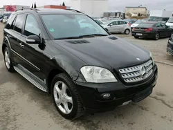 Schwarz Gebraucht 2006 Mercedes ML320 Sport SUV | 5.900 € (Etwas zu teuer)