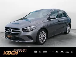 Mountaingrau met. Gebraucht 2019 Mercedes B200 Progressive Van / Kleinbus | 23.930 € (Fairer Preis)