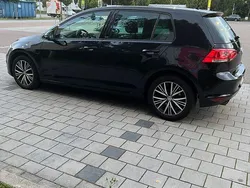 Schwarz Gebraucht 2016 VW Golf VII Allstar Limousine | 10.990 € (Fairer Preis)