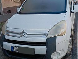 Weiß Gebraucht 2010 Citroën Berlingo Van / Kleinbus | 3.300 € (Fairer Preis)
