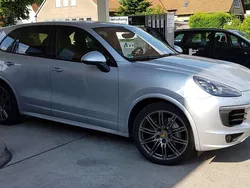 Silber Gebraucht 2017 Porsche Cayenne S Platinum Edition SUV | 48.999 €