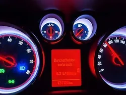 Schwarz Gebraucht 2012 Opel Astra GTC Innovation Coupé | 7.100 € (Fairer Preis)