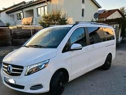 Weiß Gebraucht 2018 Mercedes V220 Van / Kleinbus | 36.000 € (Teuer)