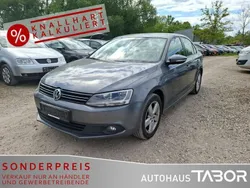 Platinum grey metallic Gebraucht 2012 VW Jetta Limousine | 6.185 € (Guter Preis)
