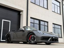 Grau Gebraucht 2022 Porsche 911 Carrera 4 Cabriolet Cabrio | 159.950 € (Etwas zu teuer)