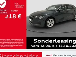Grau Gebraucht 2024 Audi A3 Sportback Comfort Limousine | 29.950 € (Guter Preis)