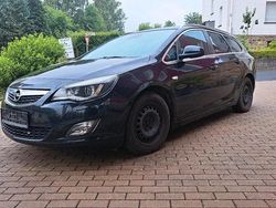 Schwarz Gebraucht 2012 Opel Astra Kombi | 2.799 € (Superpreis)