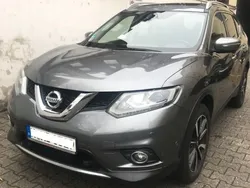 Grau Gebraucht 2014 Nissan X-Trail 360º SUV | 12.300 € (Teuer)