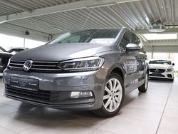 Grau Gebraucht 2015 VW Touran Highline Van / Kleinbus | 12.990 € (Fairer Preis)