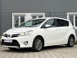 Weiß Gebraucht 2017 Toyota Verso Edition-S Van / Kleinbus | 15.990 € (Fairer Preis)