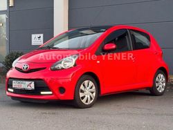 Rot Gebraucht 2014 Toyota Aygo Cool Kleinwagen | 3.499 € (Fairer Preis)