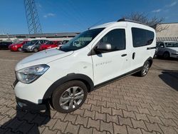 Weiß Gebraucht 2016 Dacia Dokker Stepway Van | 5.450 €