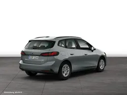 Grau Gebraucht 2024 BMW 216 Active Tourer Van / Kleinbus | 29.952 € (Etwas zu teuer)