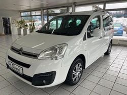 Weiß Gebraucht 2017 Citroën Berlingo SELECTION Van / Kleinbus | 10.999 € (Etwas zu teuer)