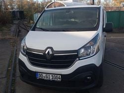 Weiß Gebraucht 2021 Renault Trafic Komfort Van / Kleinbus | 17.450 € (Fairer Preis)