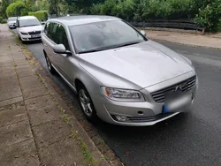 Silber Gebraucht 2015 Volvo V70 Kombi | 10.999 €