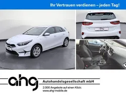 Weiß Neu 2025 Kia Ceed Vision Limousine | 29.075 € (Teuer)