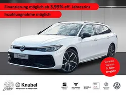 Weiss Gebraucht 2024 VW Passat R-line Kombi | 42.980 €
