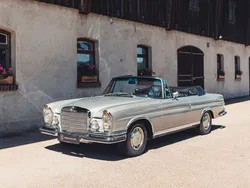 Silber Gebraucht 1970 Mercedes 280 SE Cabrio | 249.900 €