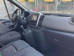 Grau Gebraucht 2016 Renault Trafic Expression Van | 13.900 € (Fairer Preis)