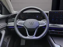 Schwarz Gebraucht 2024 VW Passat Elegance Kombi | 34.977 € (Guter Preis)