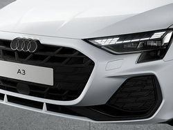 Weiß Gebraucht 2025 Audi A3 Limousine | 43.649 €