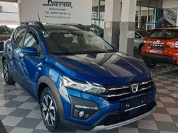 Blau Gebraucht 2023 Dacia Sandero Stepway Kleinwagen | 17.290 € (Fairer Preis)