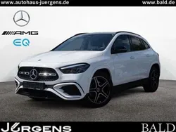Weiss Gebraucht 2024 Mercedes GLA200 AMG SUV | 54.798 €
