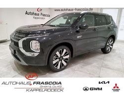 Grau Neu 2025 Mitsubishi Outlander P-HEV Top SUV | 57.990 € (Teuer)