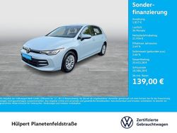 Blau Gebraucht 2024 VW Golf VIII Basis Limousine | 23.885 € (Fairer Preis)