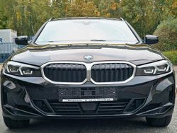 Schwarz Gebraucht 2023 BMW 320 Performance Kombi | 25.990 € (Superpreis)