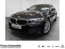 Black sapphire Gebraucht 2021 BMW 530 Kombi | 30.970 € (Fairer Preis)