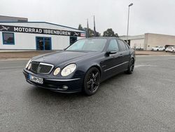 Schwarz Gebraucht 2006 Mercedes E420 Limousine | 12.000 €