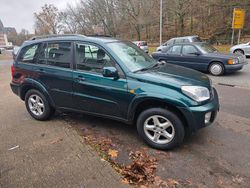 Grün Gebraucht 2002 Toyota RAV4 SUV | 3.500 € (Fairer Preis)